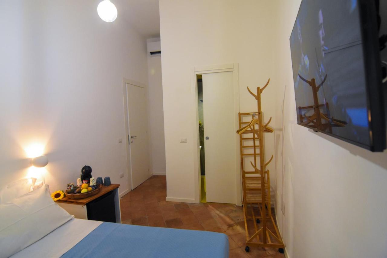 La Dimora Di Artemide B&B Неаполь Экстерьер фото